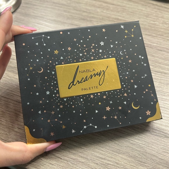 Nabla Dreamy Eyeshadow Palette - Picture 5 of 8